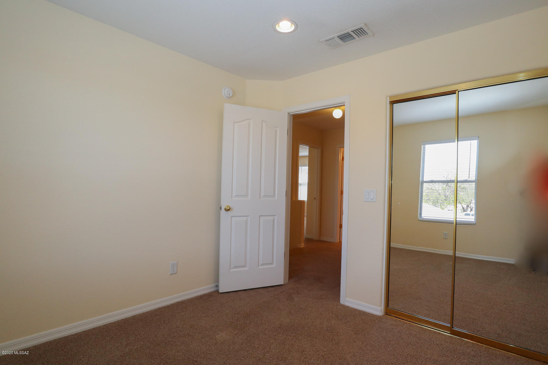 Pantano Ridge (1-123) - Residential Lease