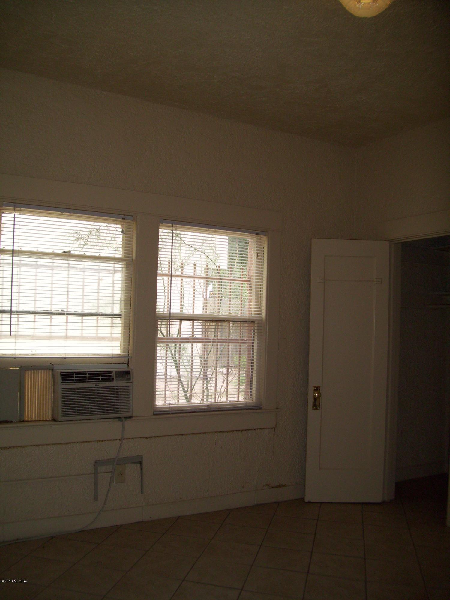 Blenman Annex - Residential Lease