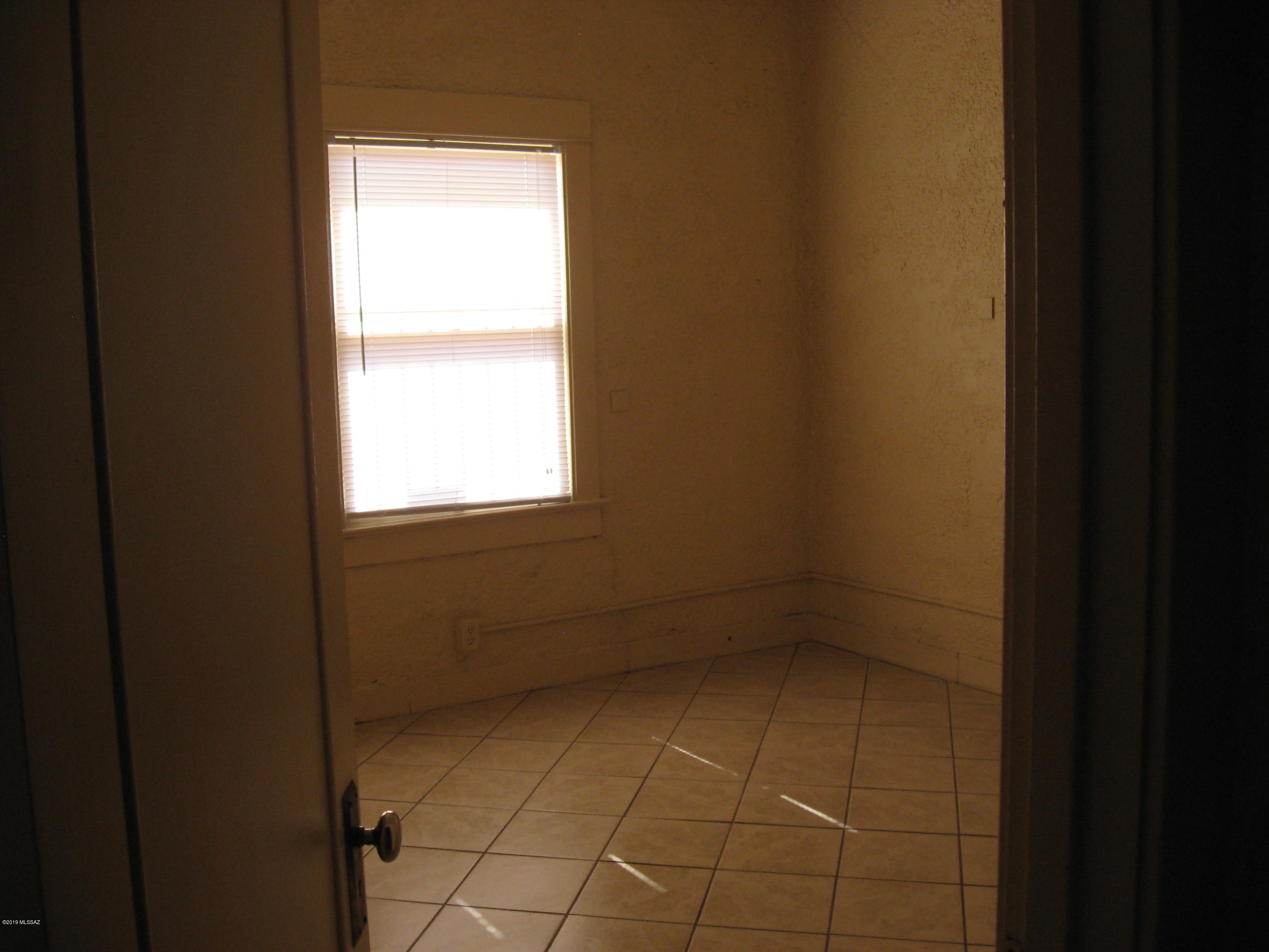 Blenman Annex - Residential Lease