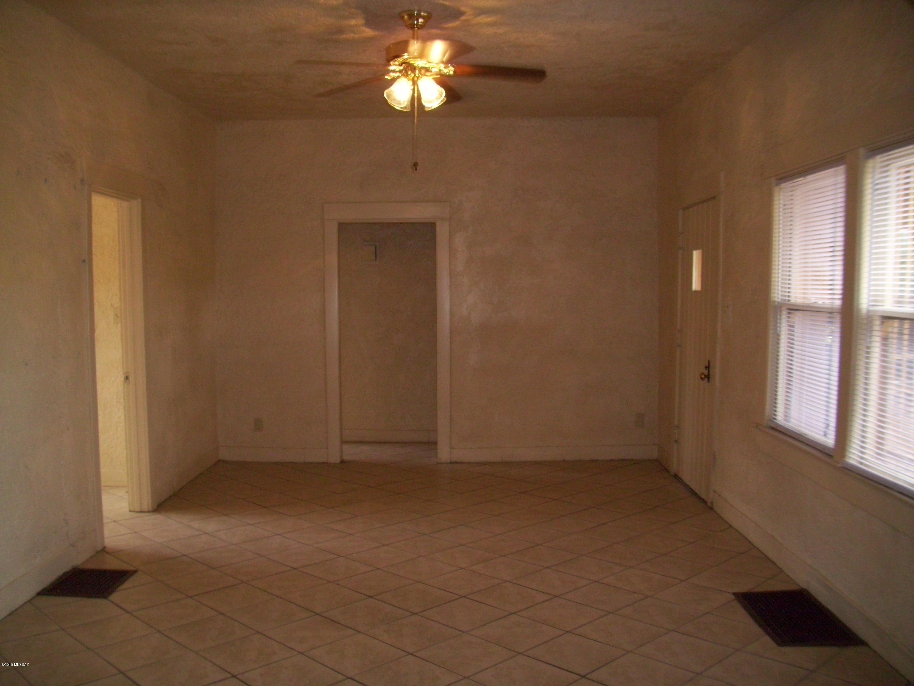 Blenman Annex - Residential Lease