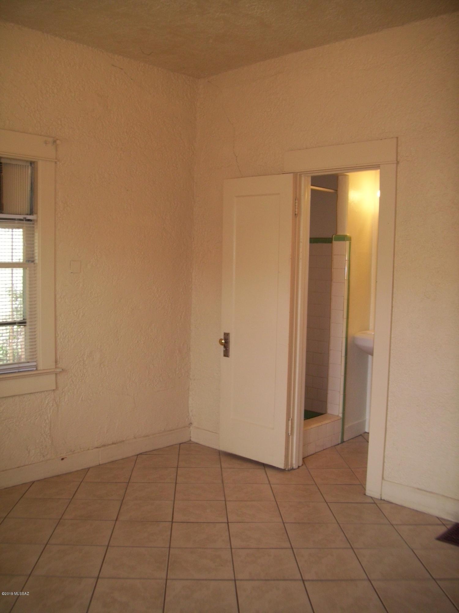 Blenman Annex - Residential Lease