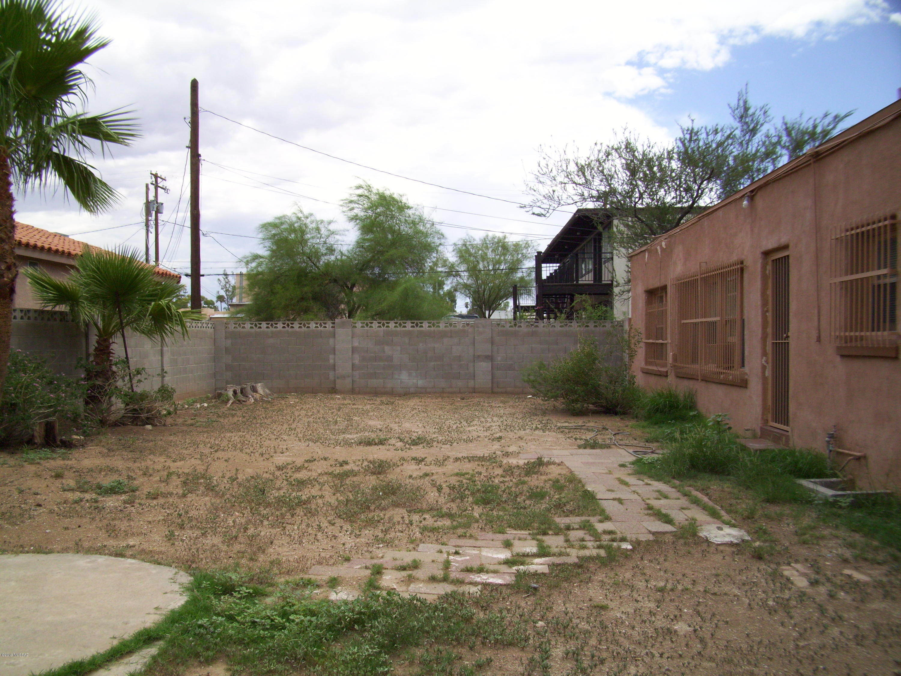 Blenman Annex - Residential Lease