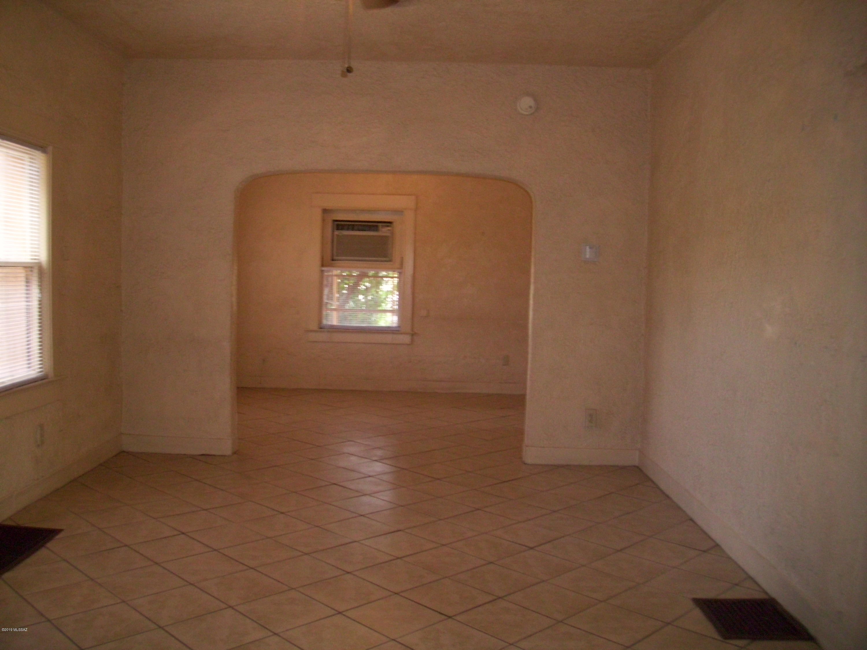 Blenman Annex - Residential Lease