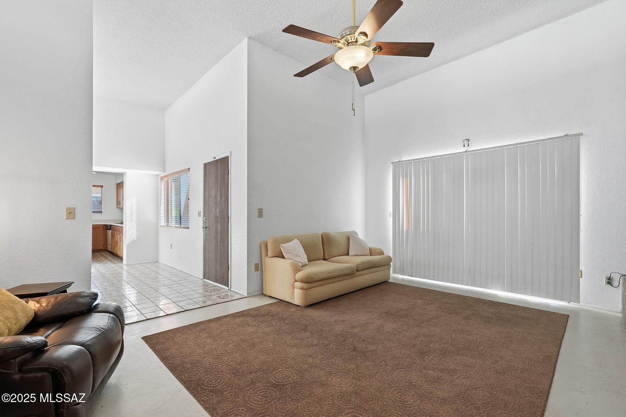 3817 N Pasatiempo Place