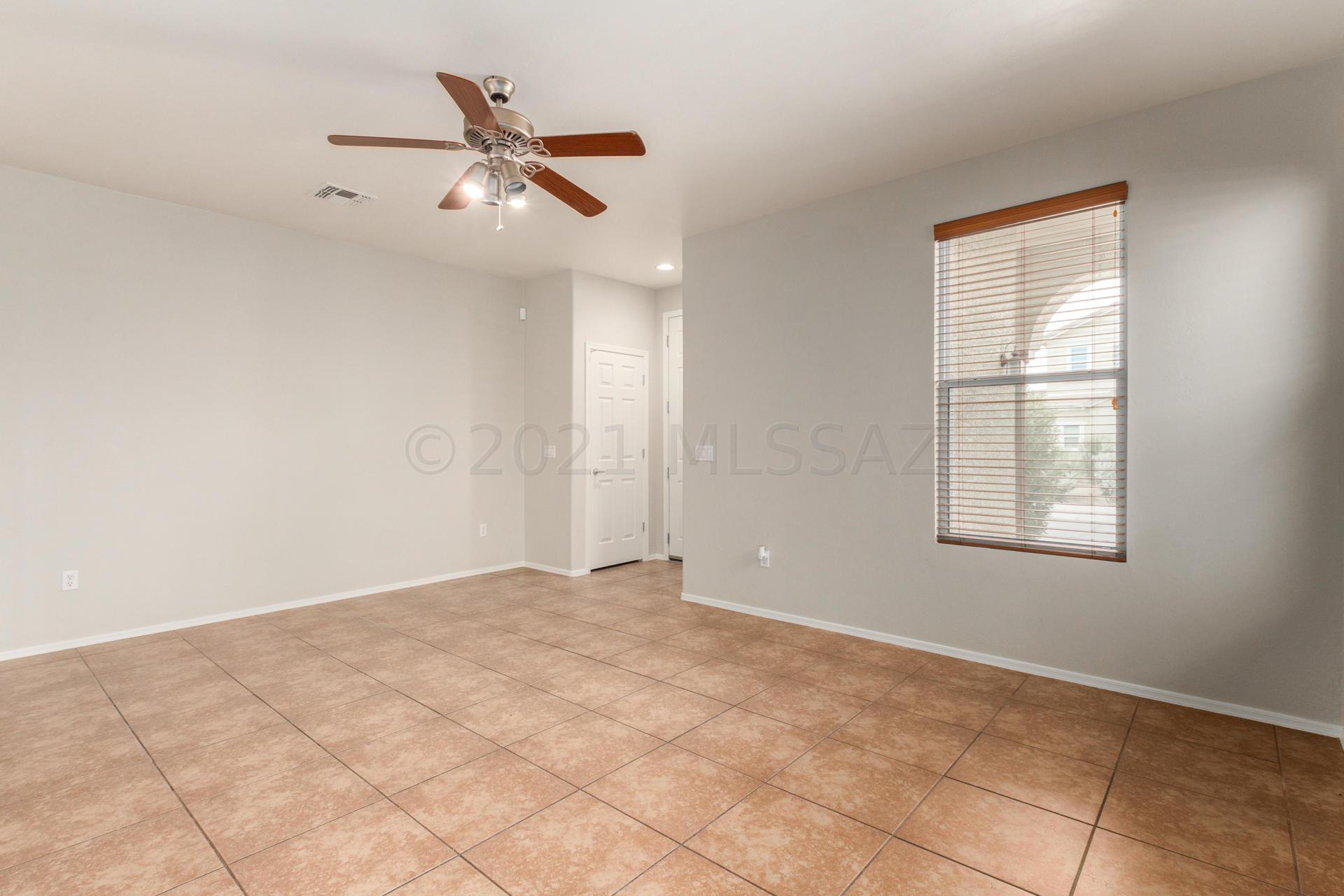 Pantano Overlook - Residential
