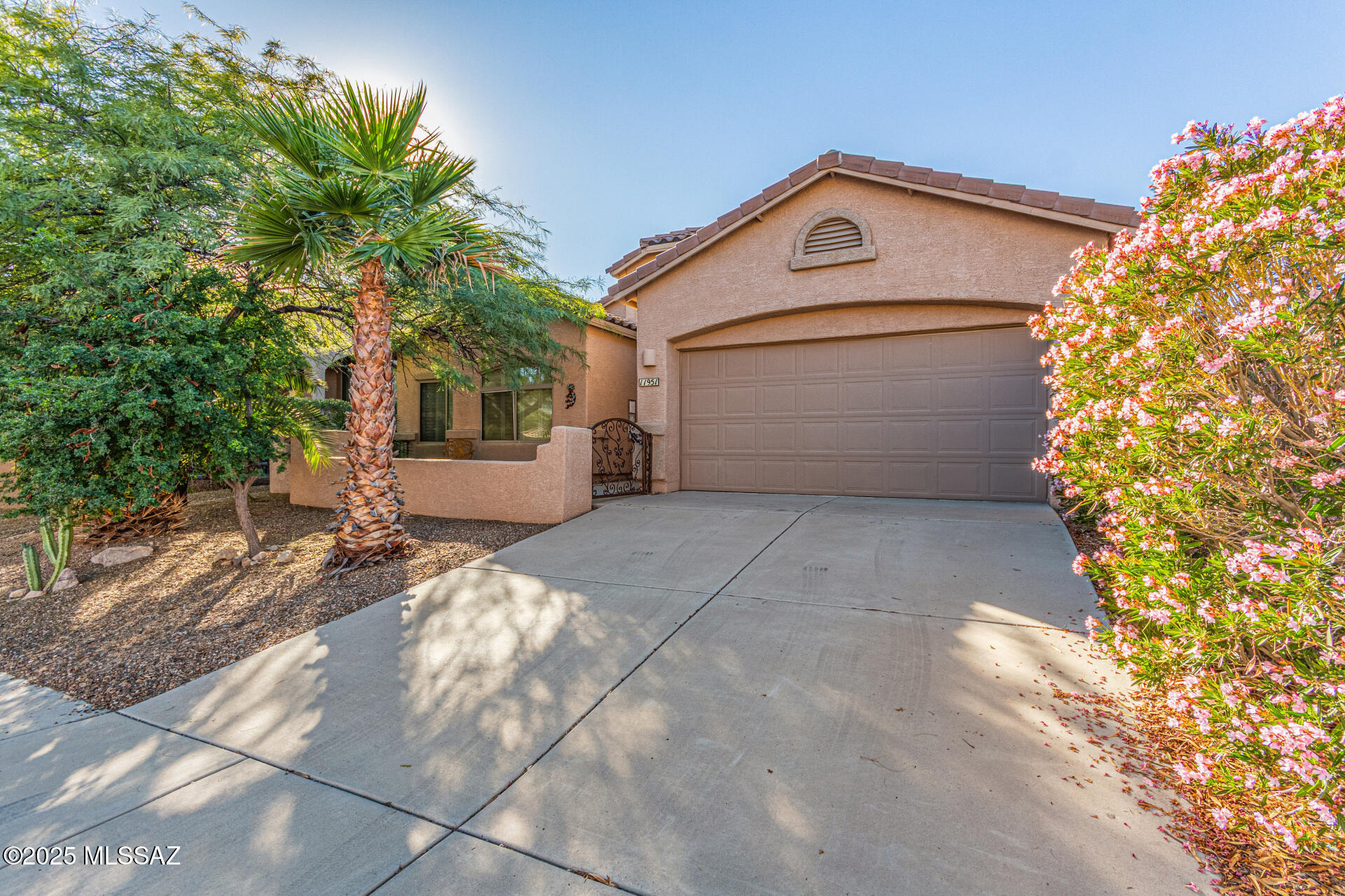 11951 N Cantata Drive