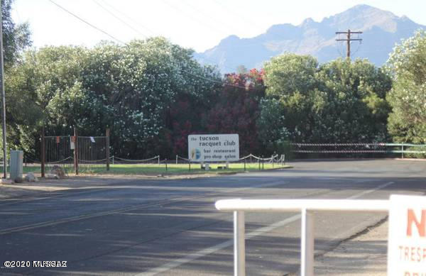 Racquet Club Village - Residential
