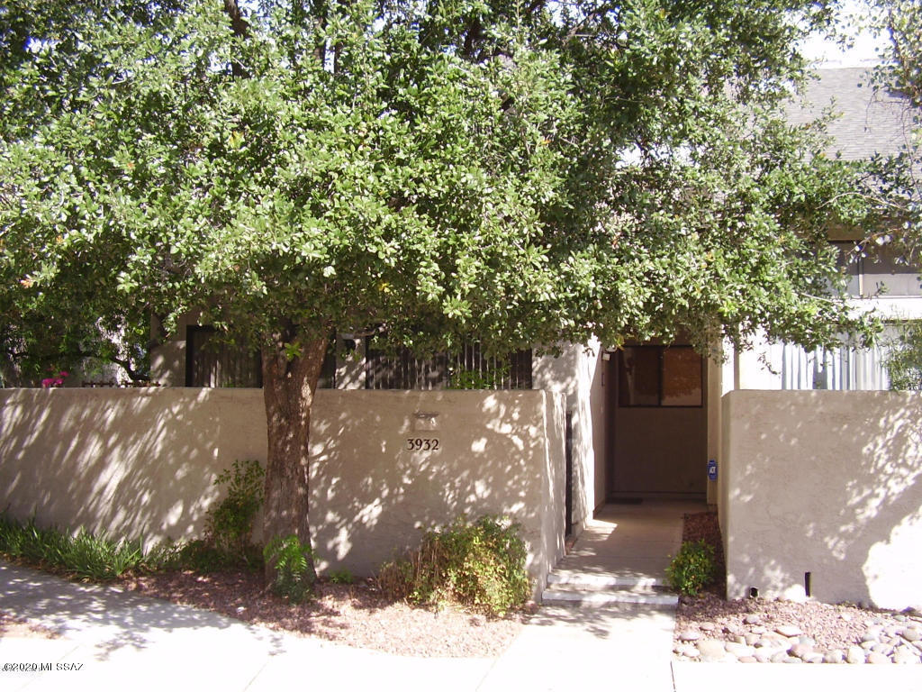 Racquet Club Village - Residential