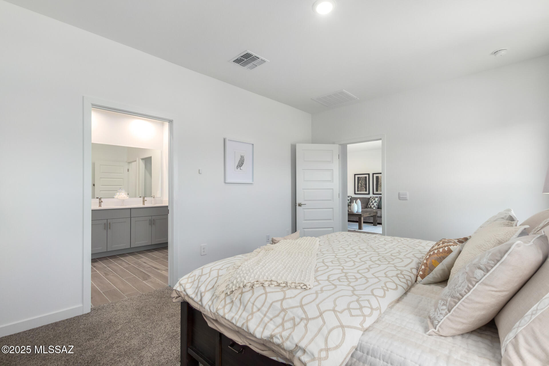 Saguaro Bloom SQ20180540069 - Residential