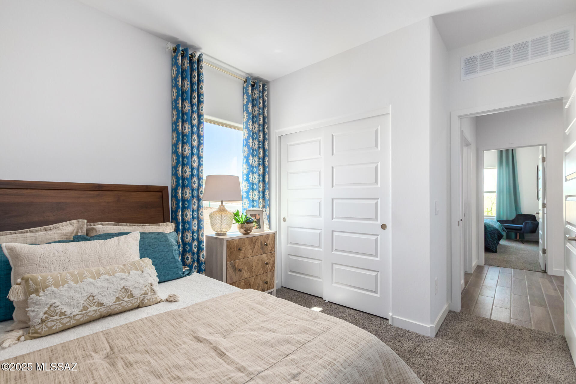 Saguaro Bloom SQ20180540069 - Residential