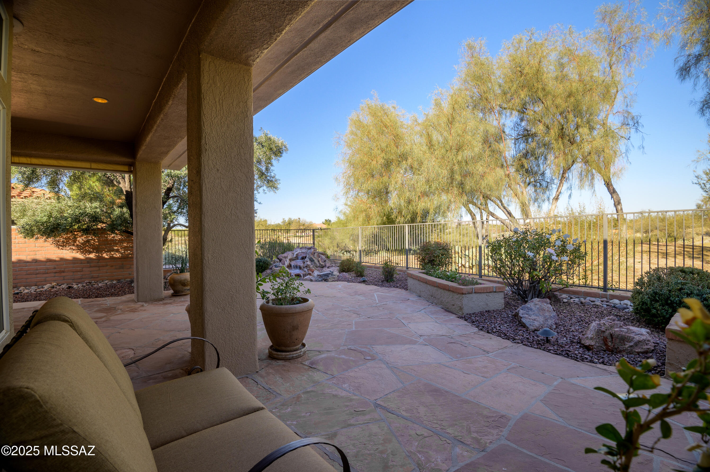 1845 E Mellow Trail