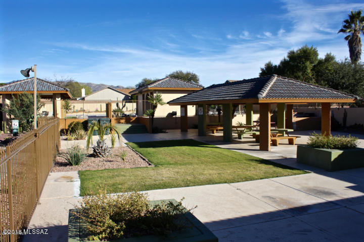 Reddington Hills (1-137) - Residential Lease