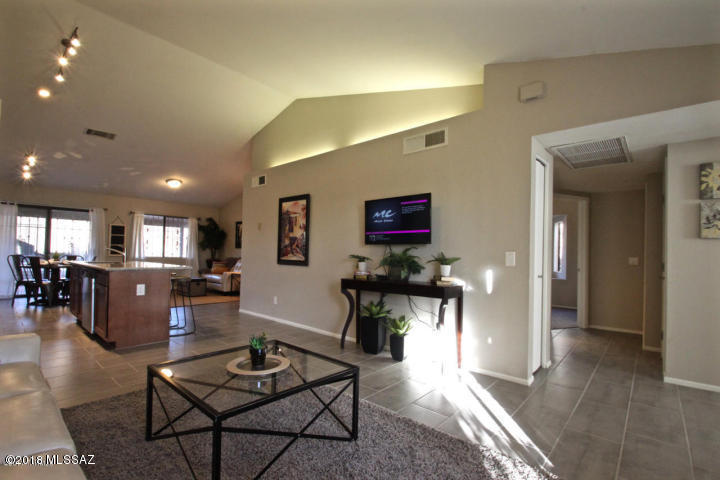 Reddington Hills (1-137) - Residential Lease