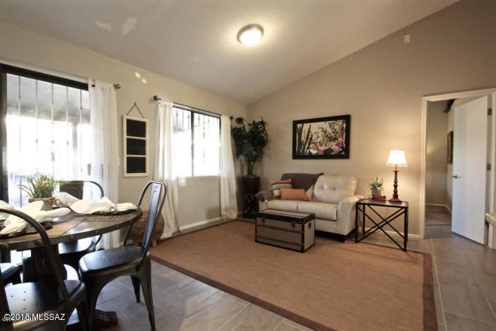 Reddington Hills (1-137) - Residential Lease