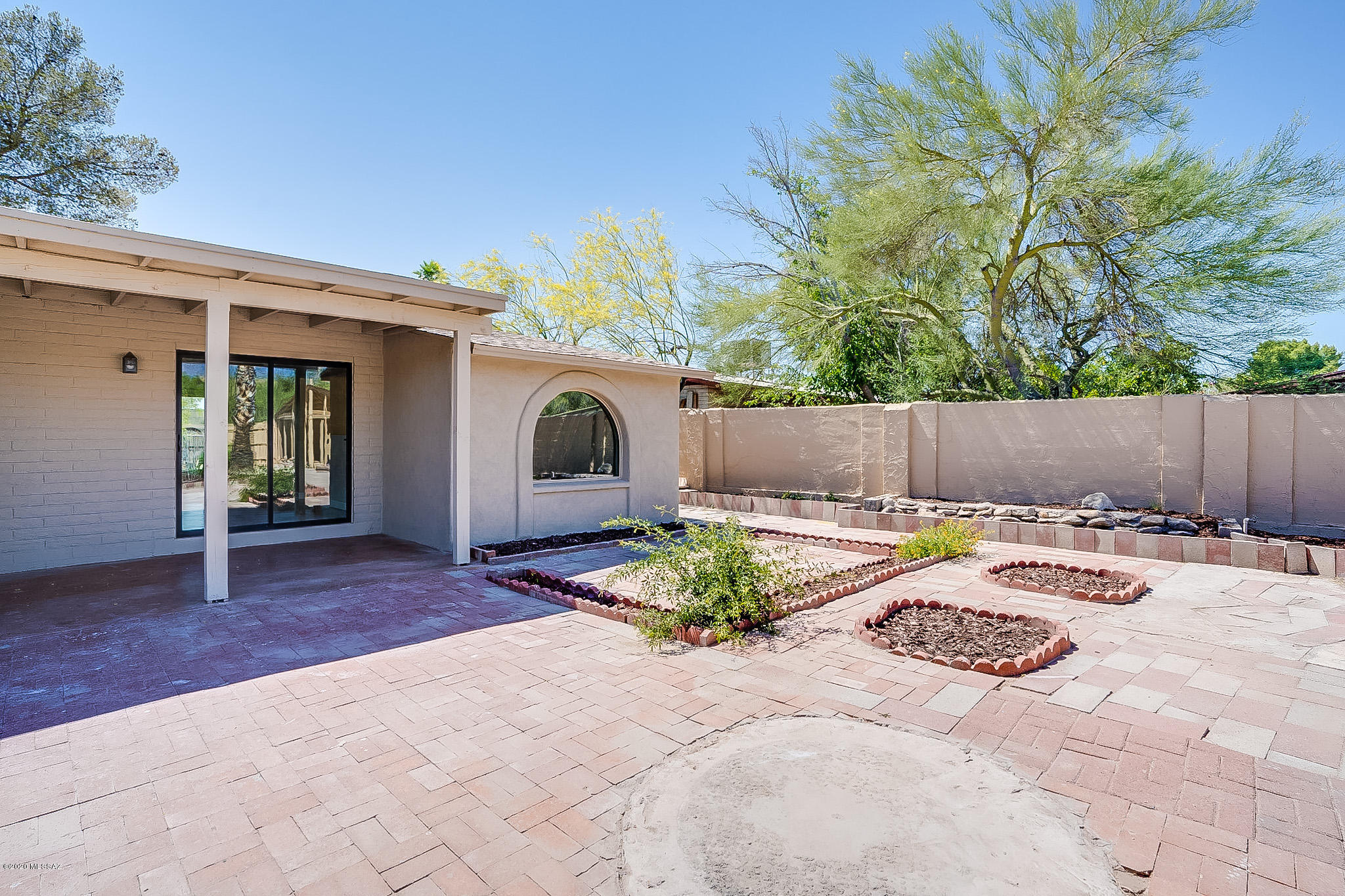 Casas Adobes Park (94-194) - Residential