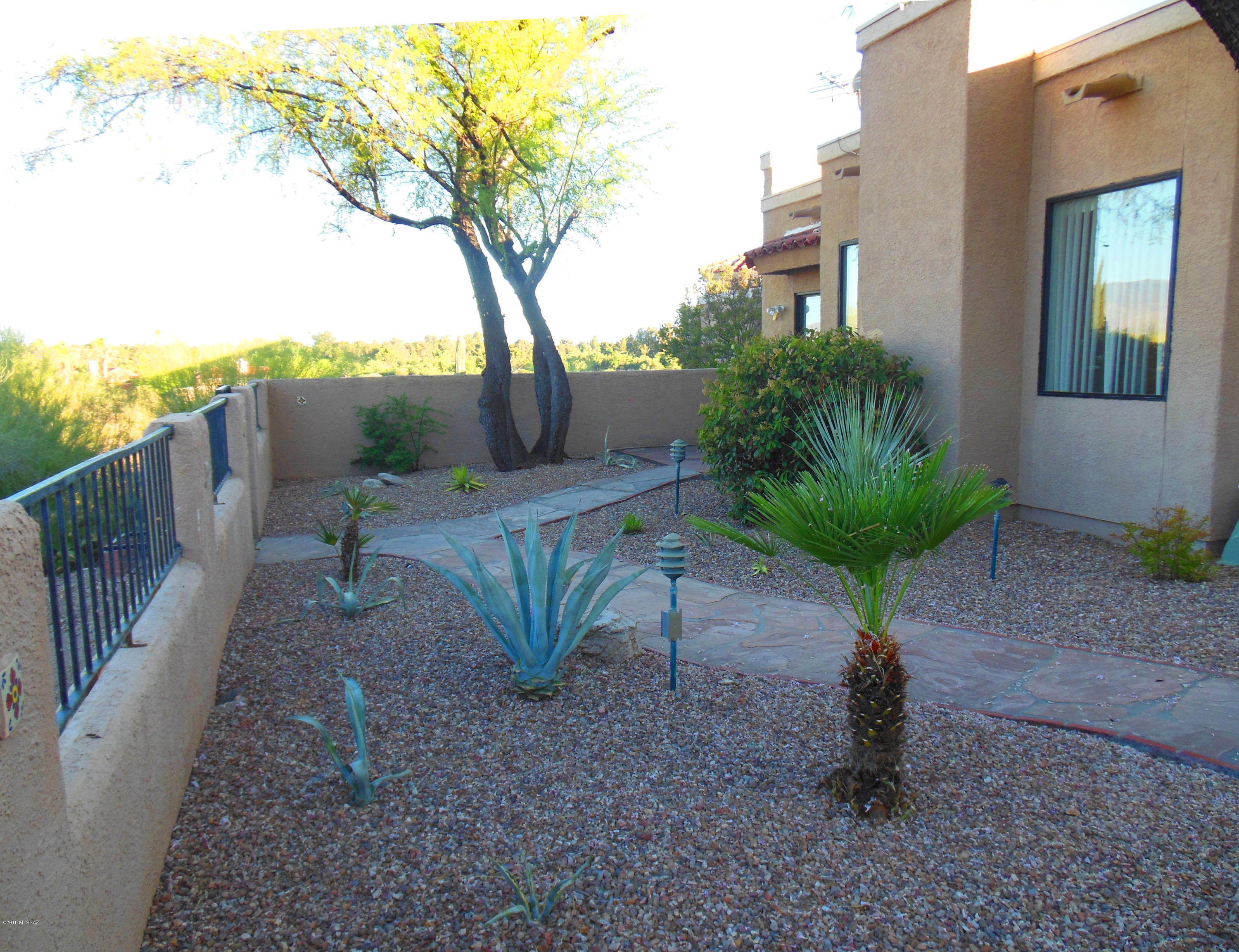 Country Club Vista (1-74) - Residential