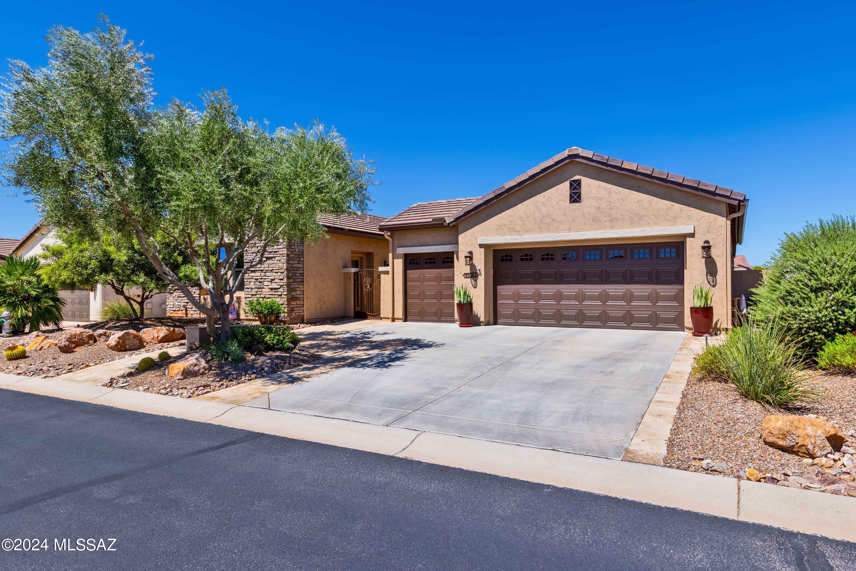 Saddlebrooke Ranch - Residential
