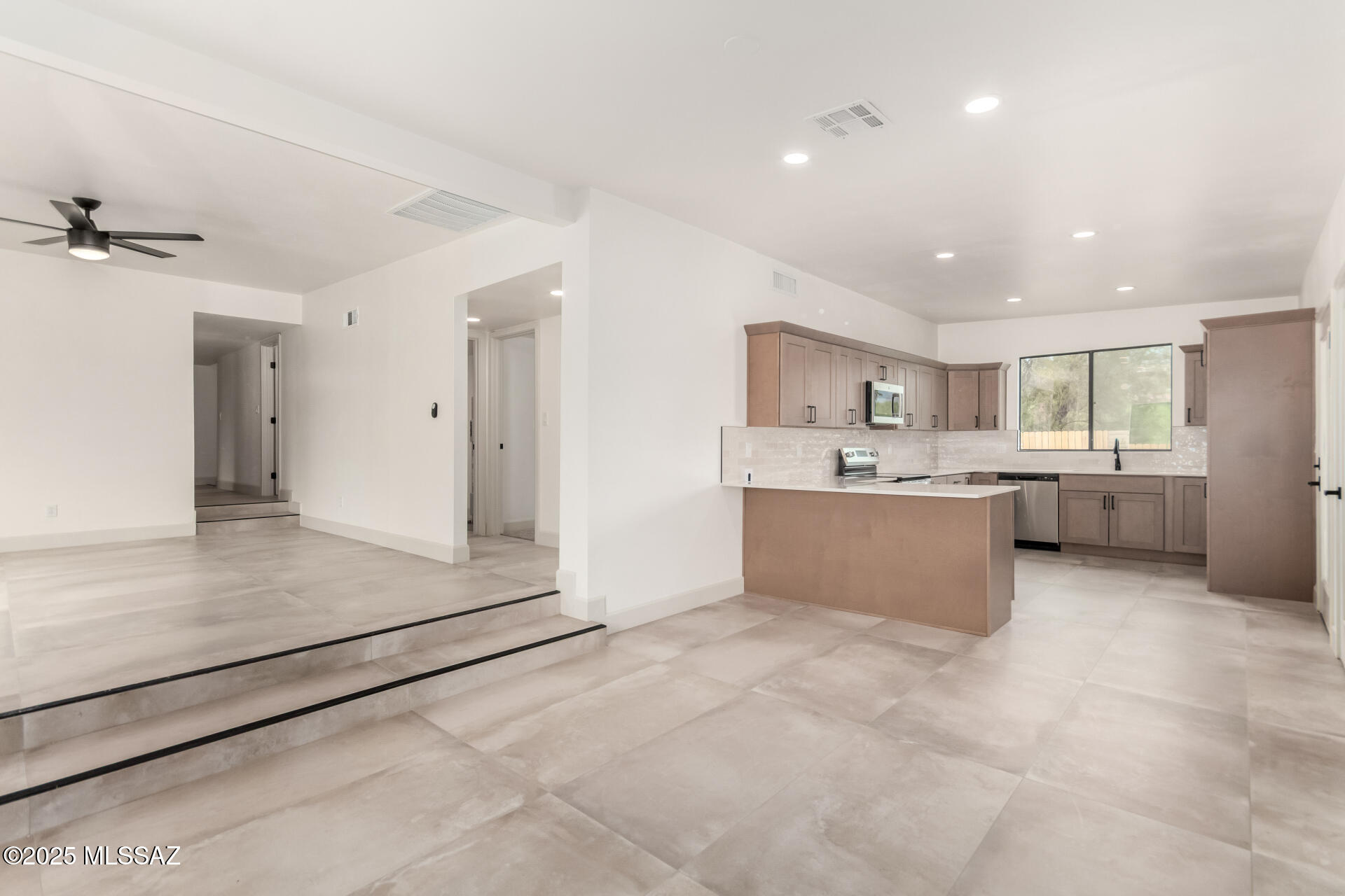 Tanuri Hills (1-102) - Residential