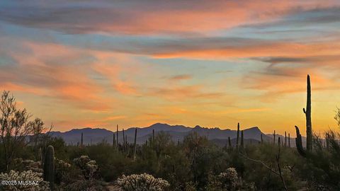 Photo of 7809 W Buckeye Path Path, Marana, AZ 85658 (MLS # 22529609)