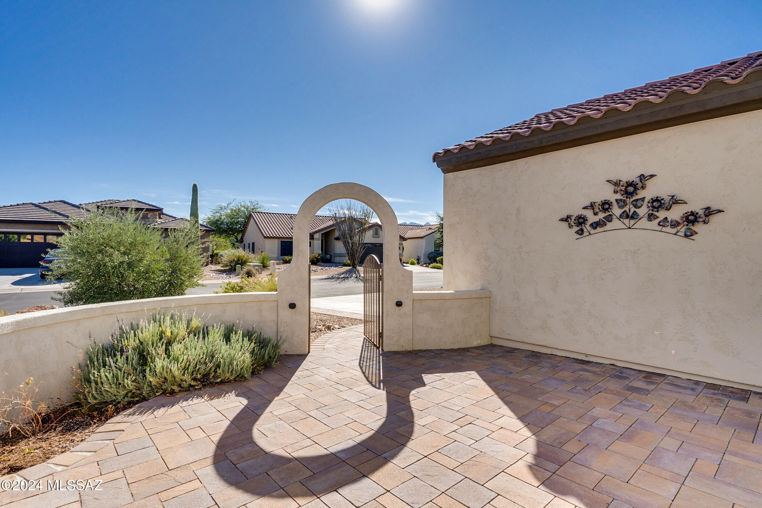 749 N Skywalker Place
