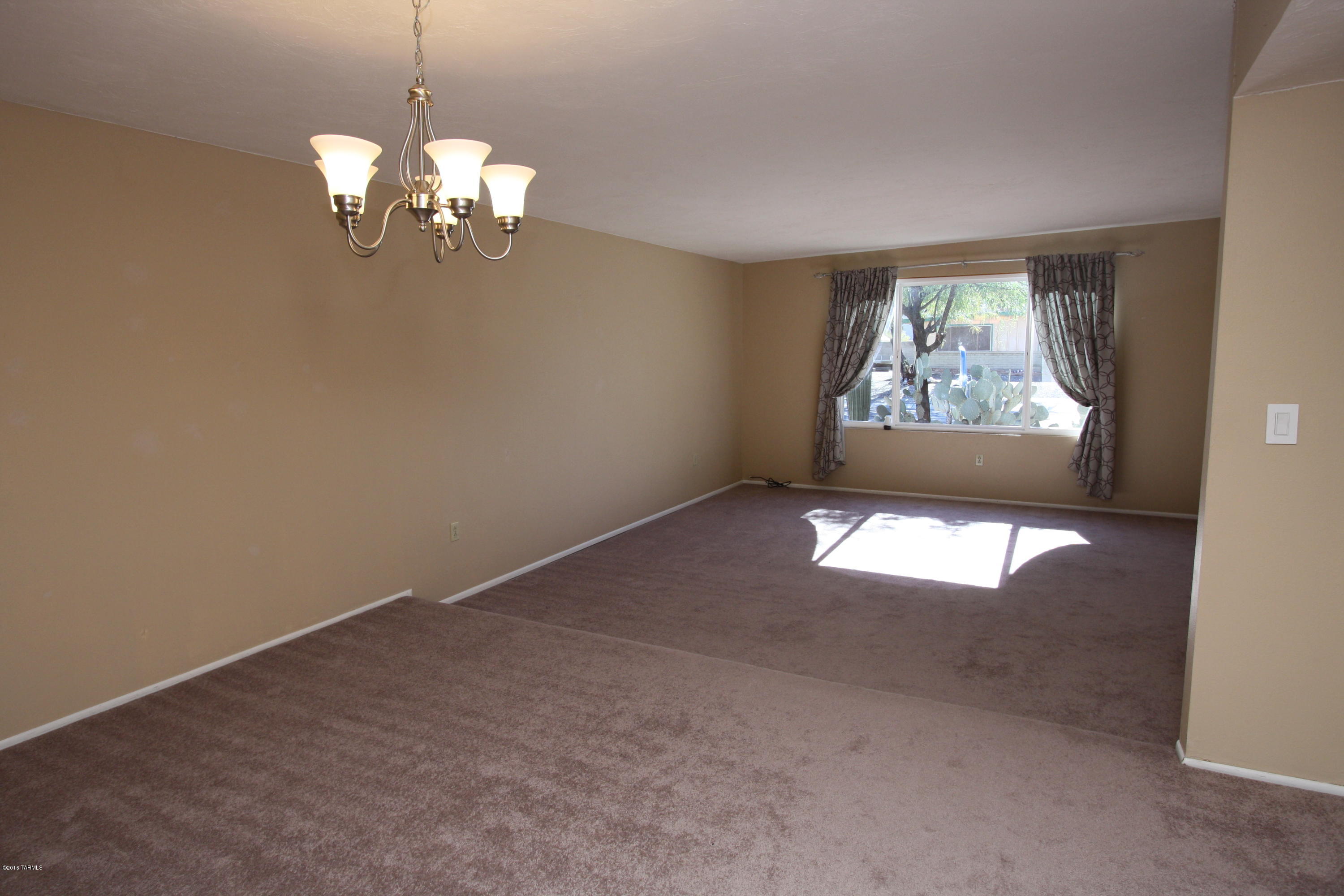 Hidden Hills (1-103) - Residential Lease