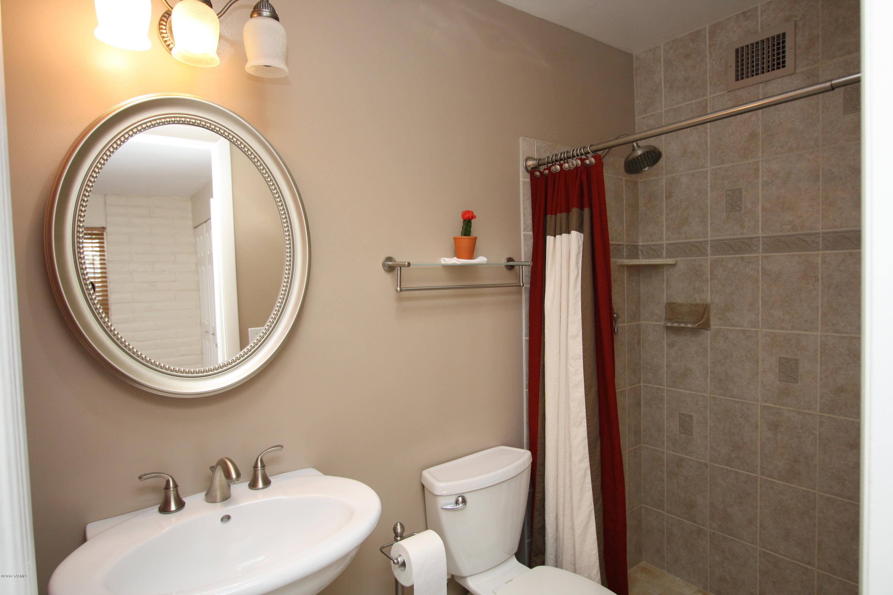 Hidden Hills (1-103) - Residential Lease