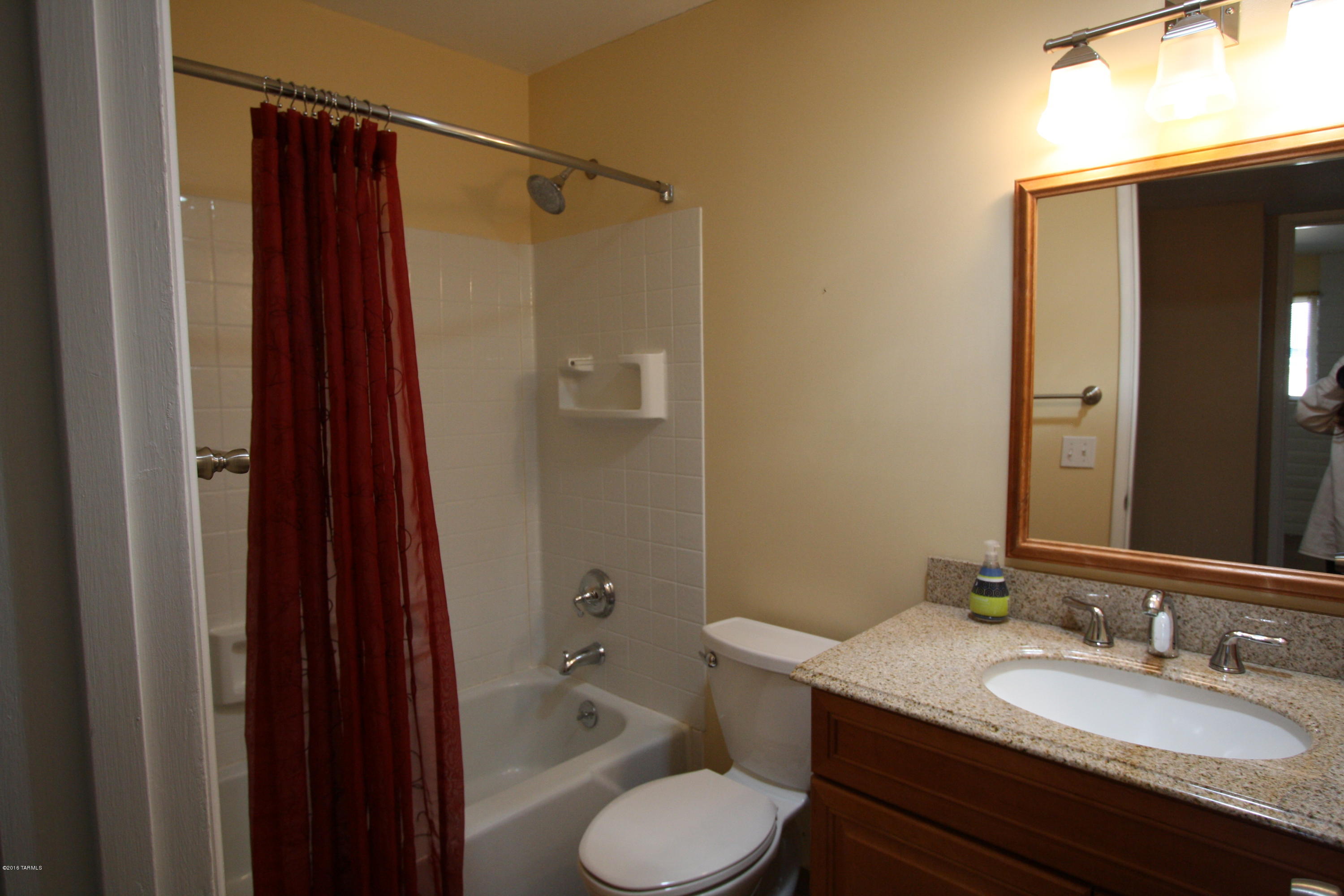 Hidden Hills (1-103) - Residential Lease