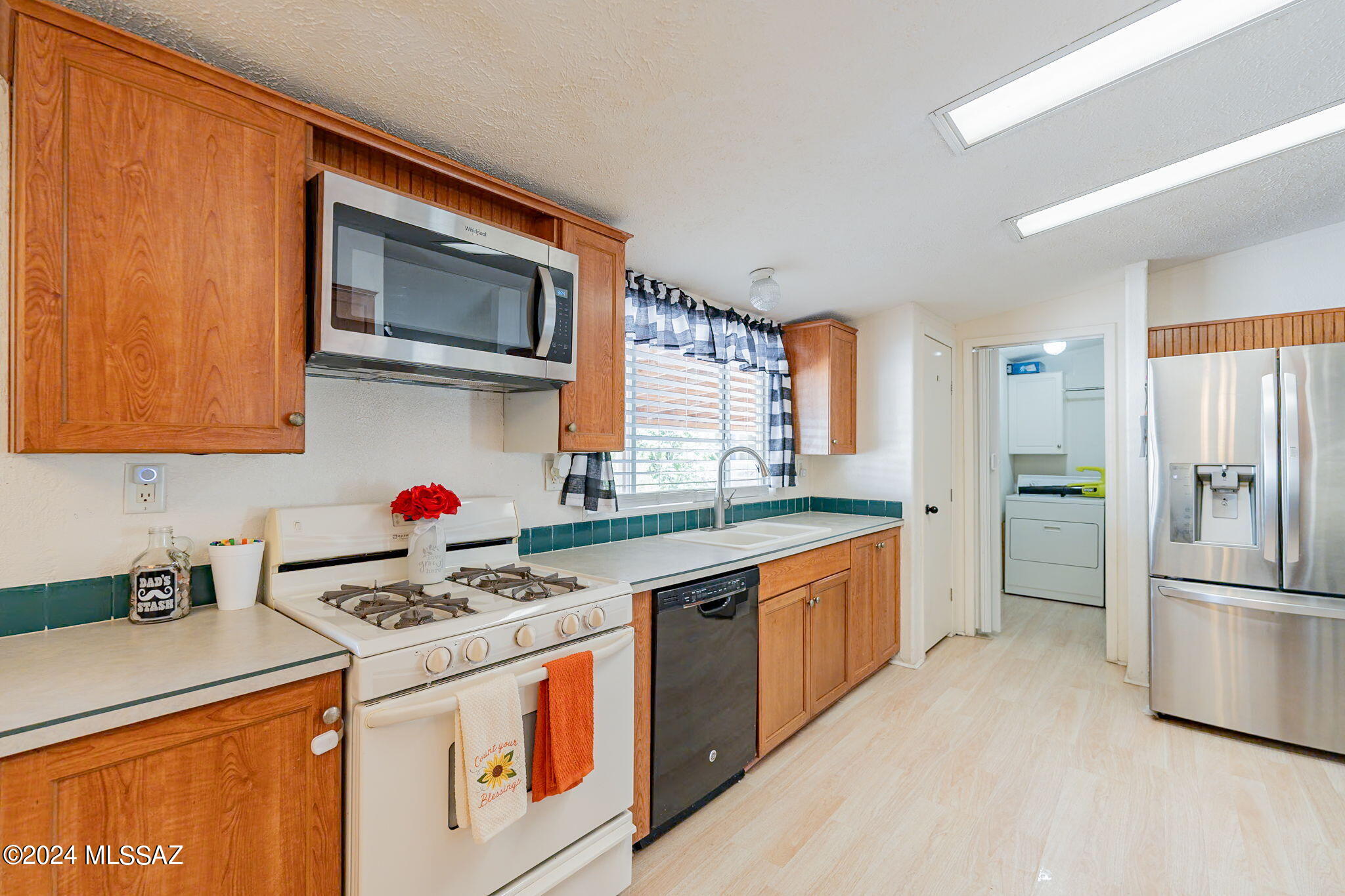 Country Club Terrace (1-108) - Residential