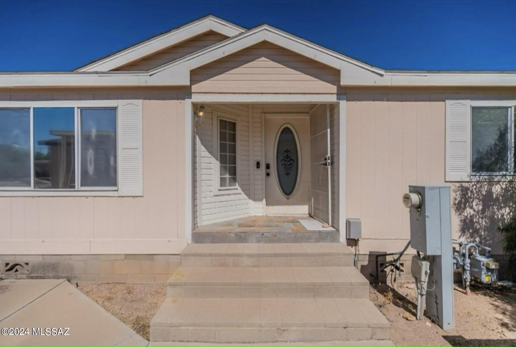 Country Club Terrace (1-108) - Residential
