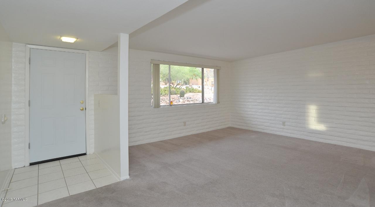 Rancho Catalina(107-221) - Residential