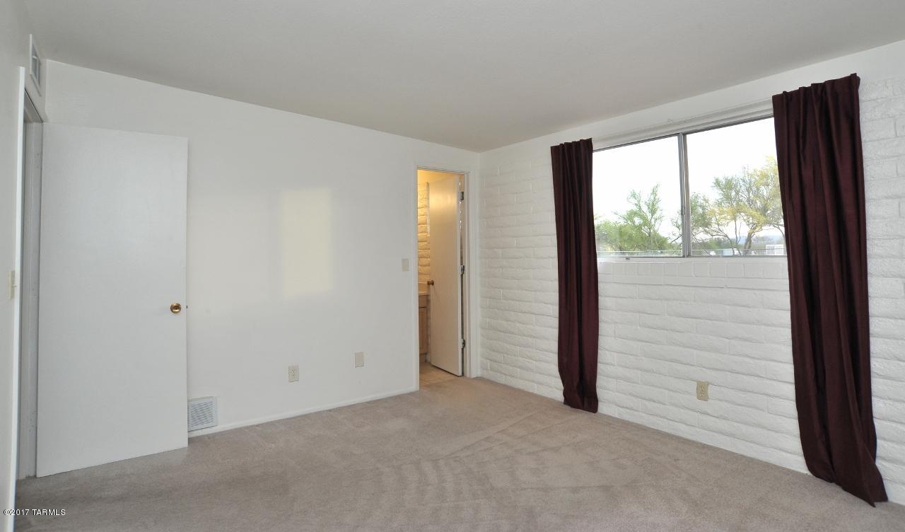 Rancho Catalina(107-221) - Residential