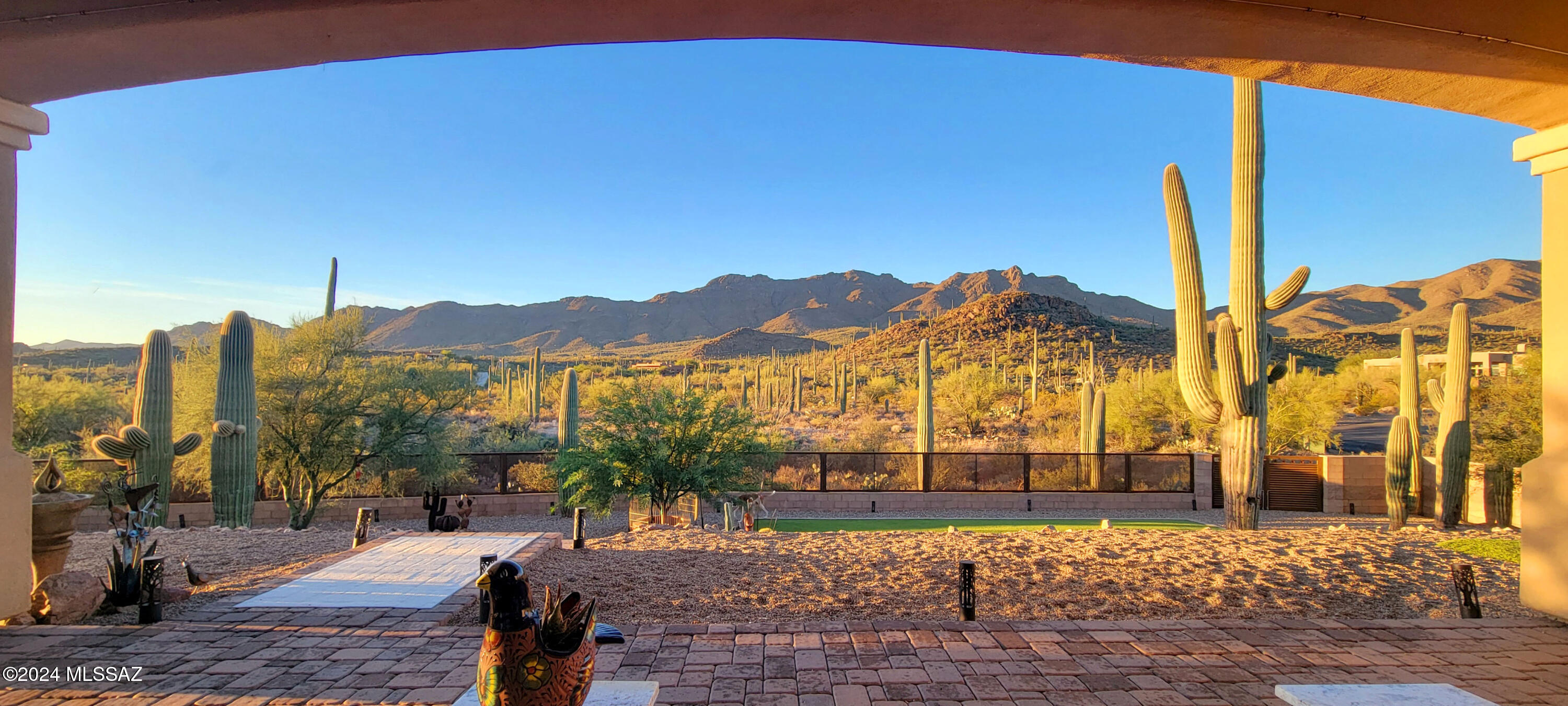 3670 N Avenida Dos Vistas