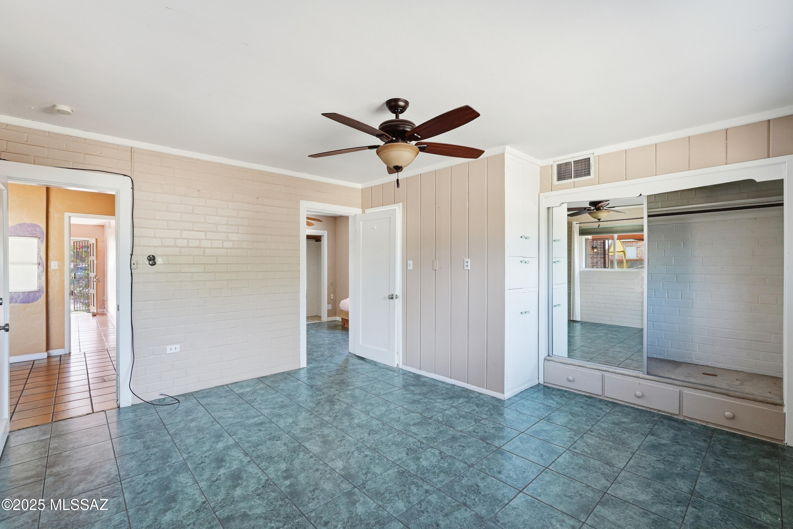Loretta Heights - Residential