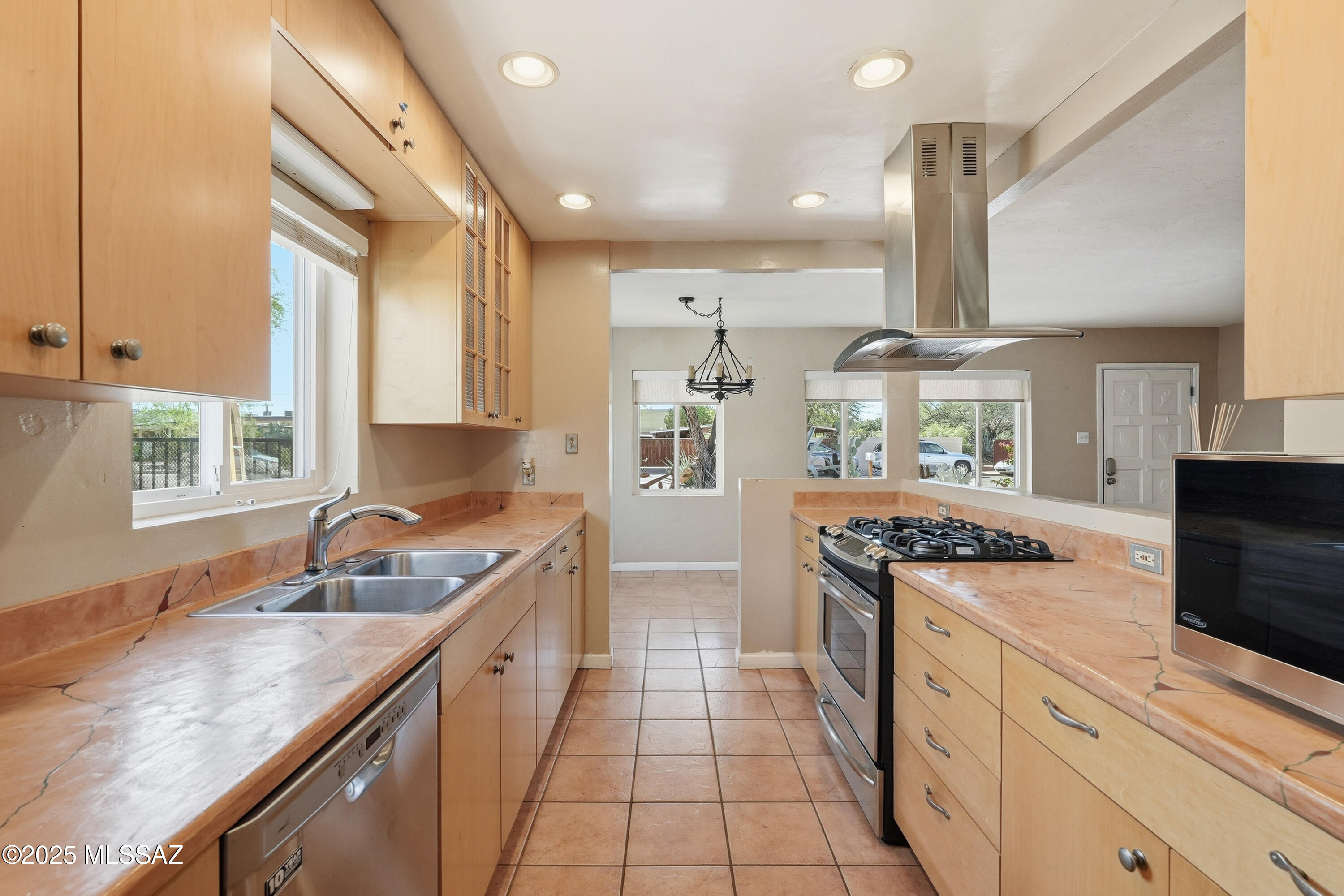 Loretta Heights - Residential