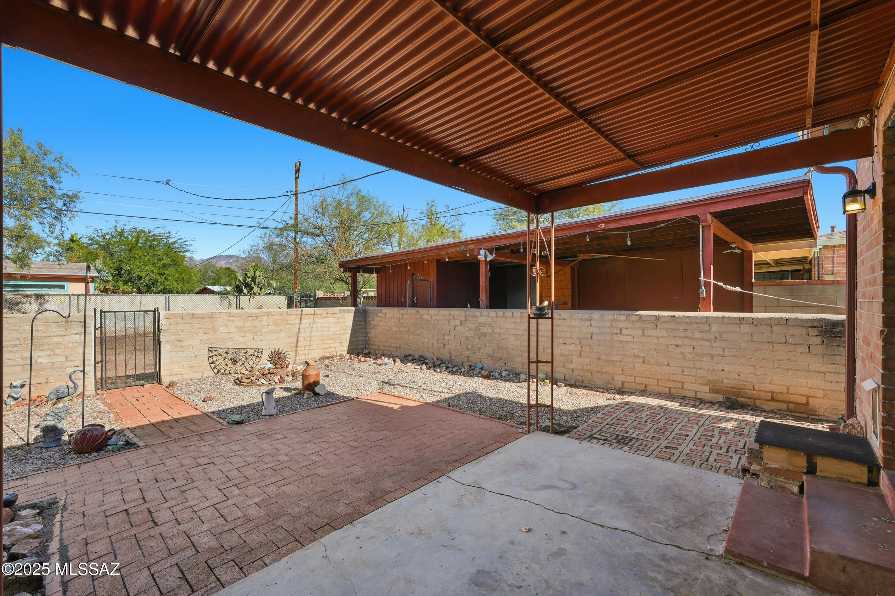 Loretta Heights - Residential