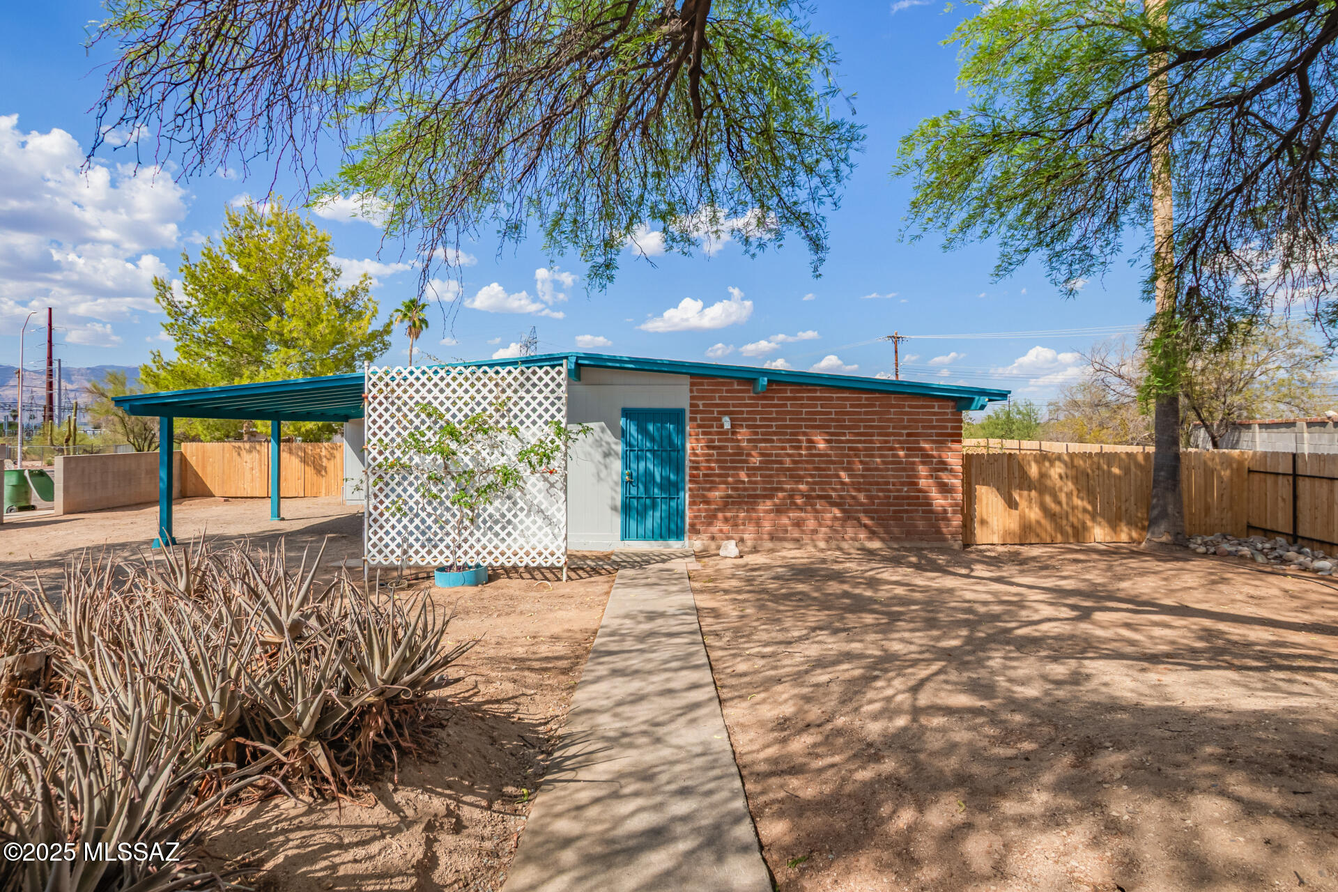 7229 E Flamenco Drive