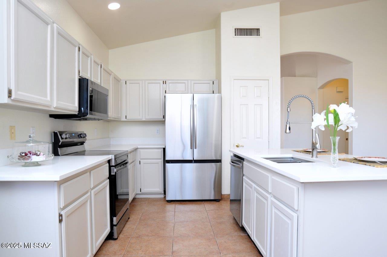 Bristol Park Resubdivision (1-83) - Residential
