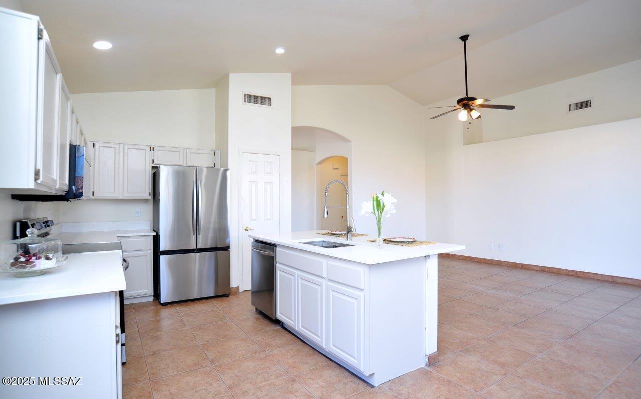 Bristol Park Resubdivision (1-83) - Residential