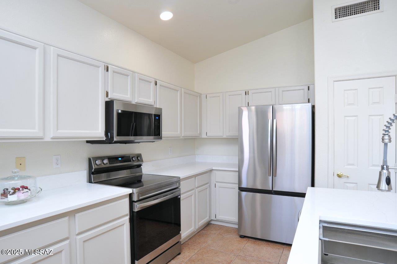 Bristol Park Resubdivision (1-83) - Residential