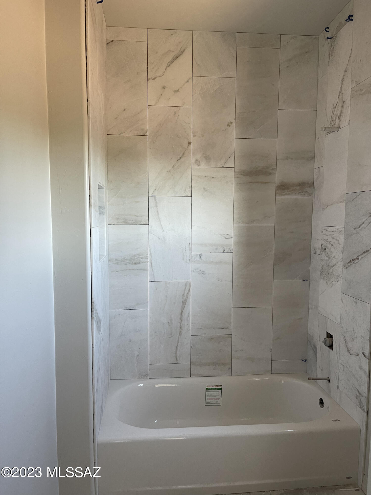 Coyote Creek (1-395) - Residential