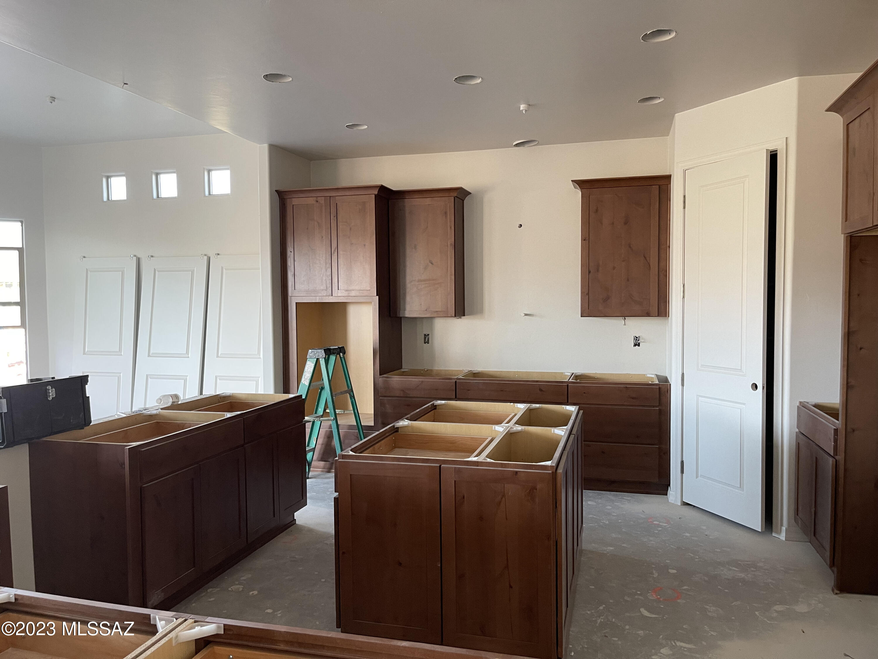 Coyote Creek (1-395) - Residential