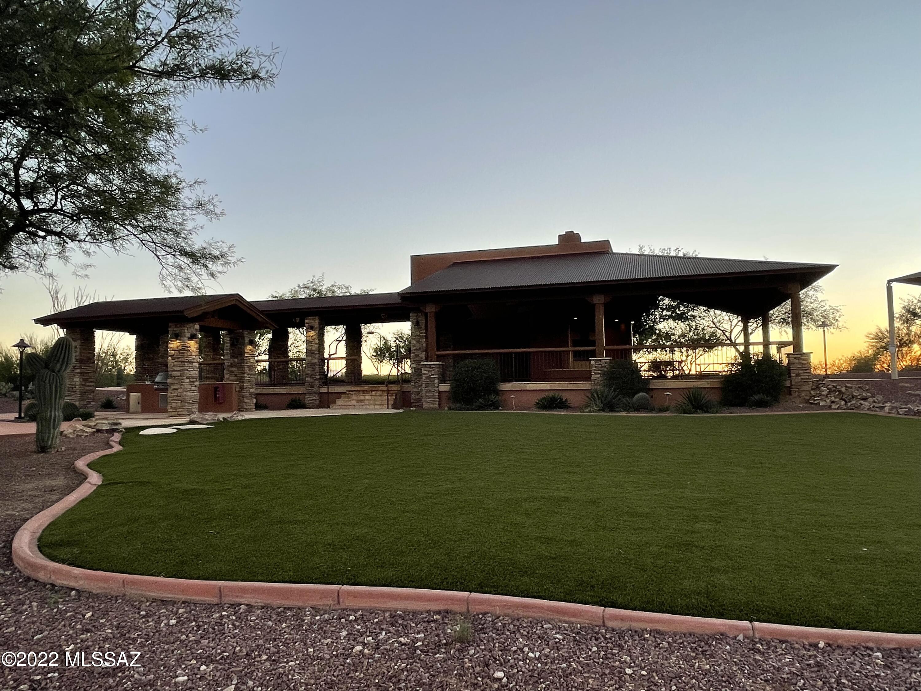 Coyote Creek (1-395) - Residential