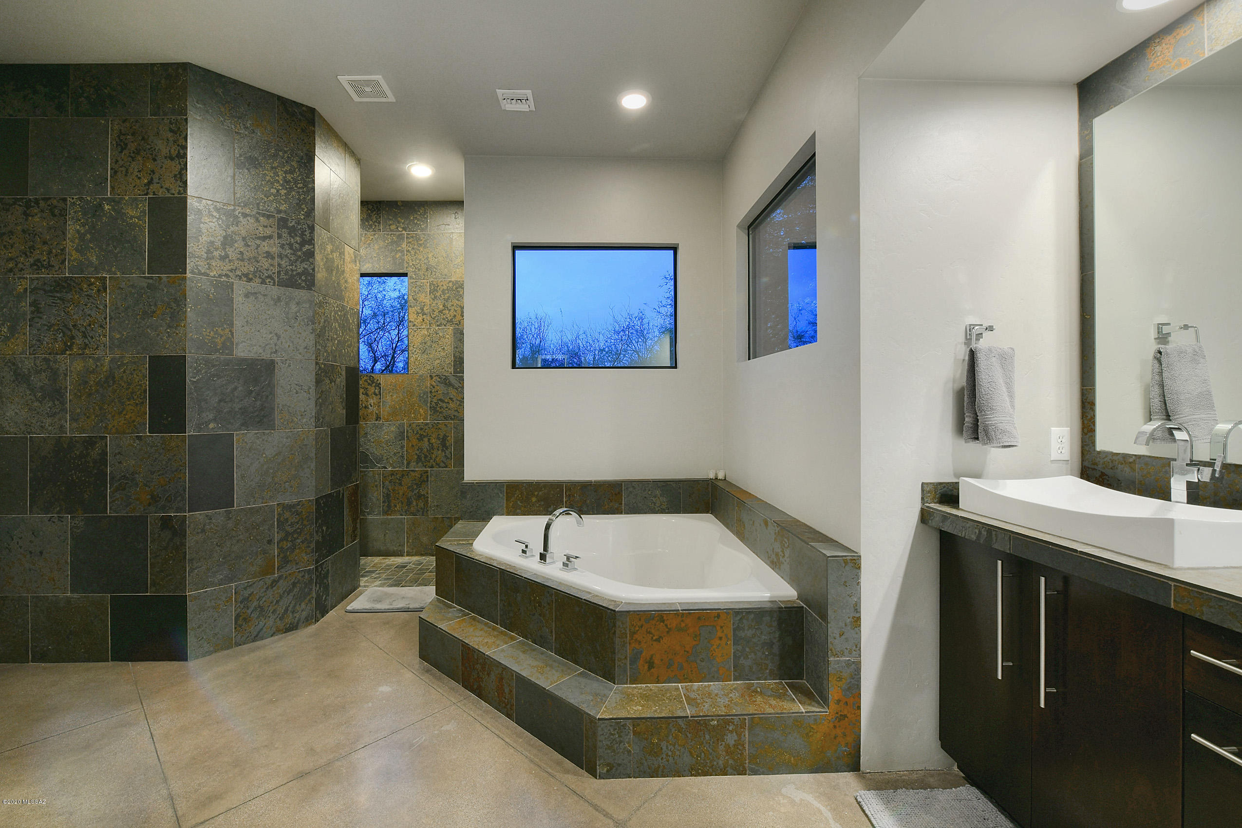 Snyder Creek Canyon (1-29) - Residential