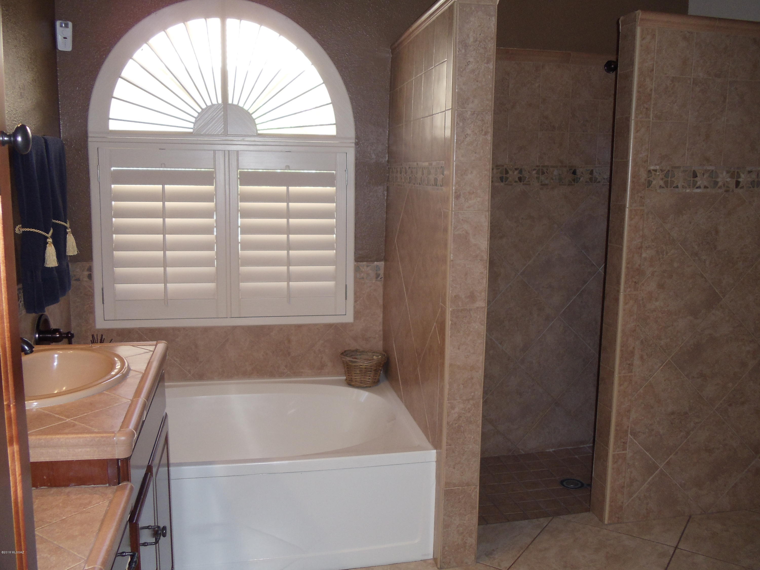 Encanto Canyon (1-85) - Residential