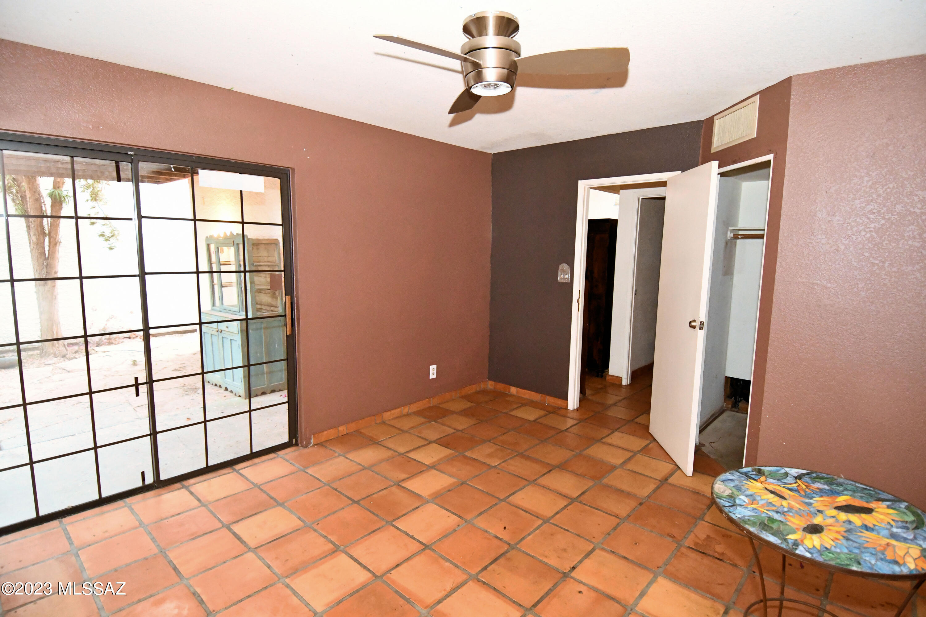 Granada Place (1-15) - Residential