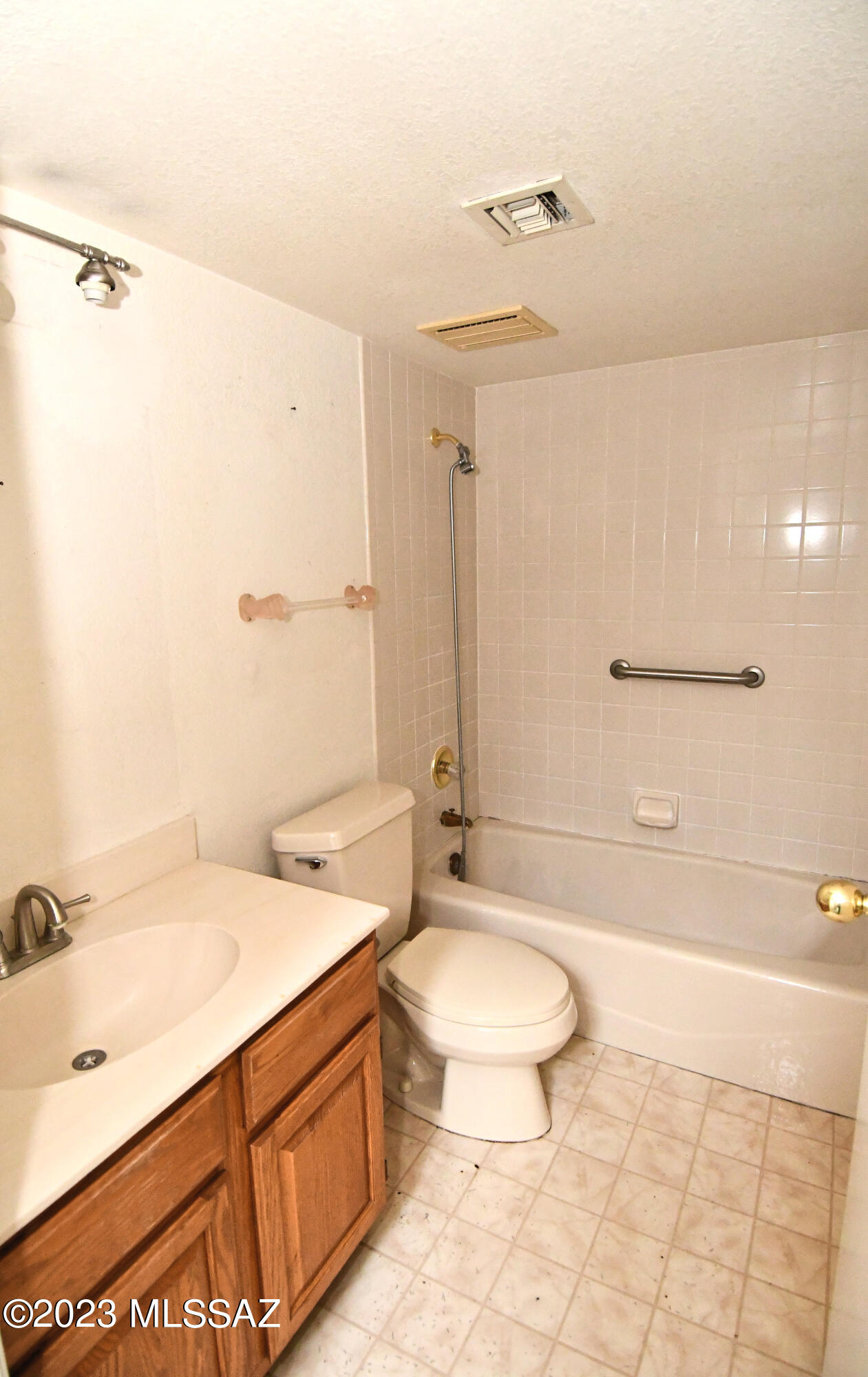 Granada Place (1-15) - Residential