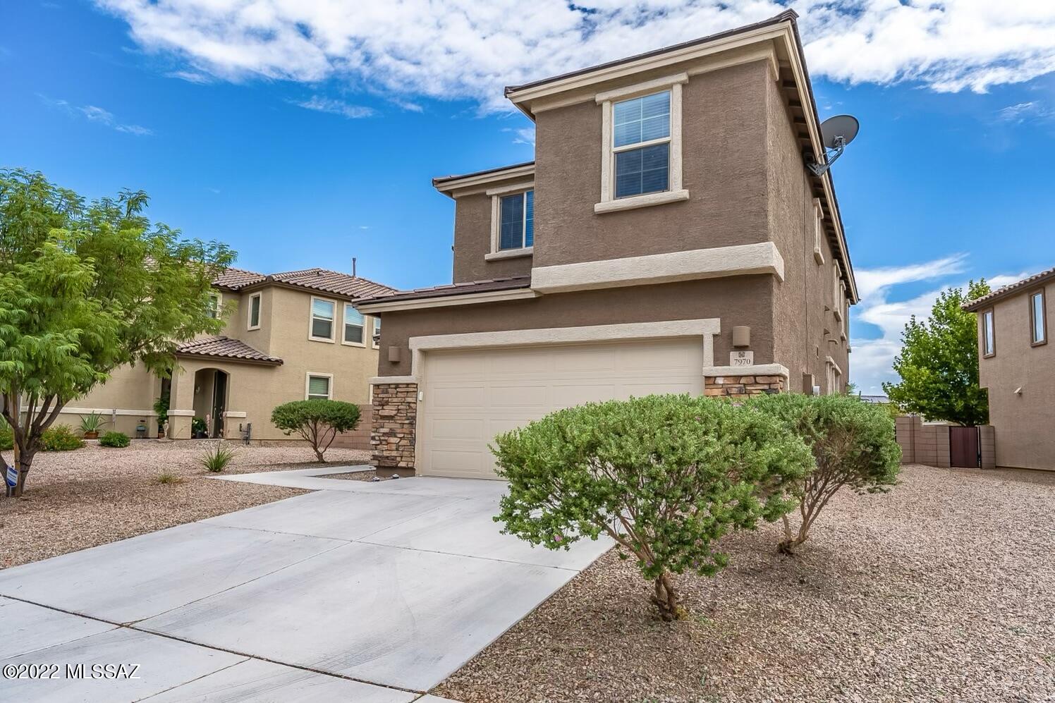 Interstate 10 and Kolb Road - Residential