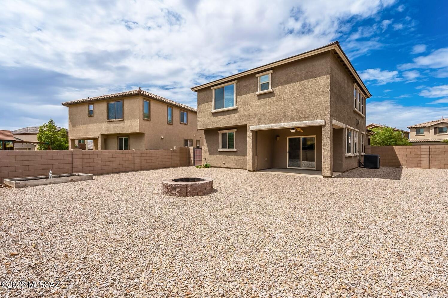 Interstate 10 and Kolb Road - Residential