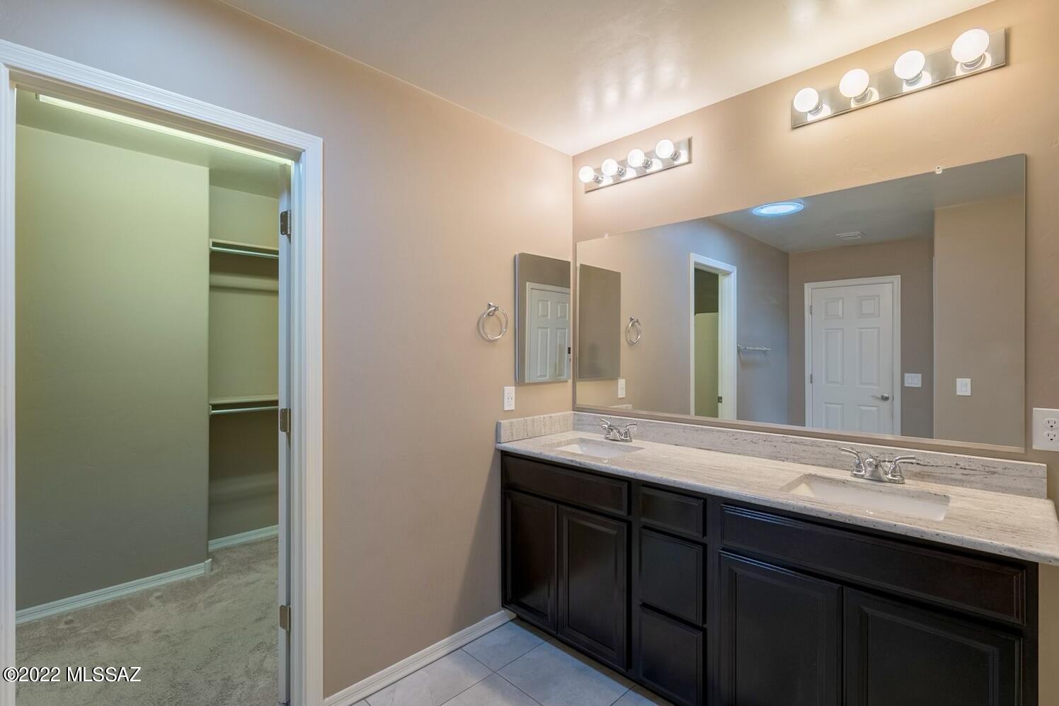 Interstate 10 and Kolb Road - Residential