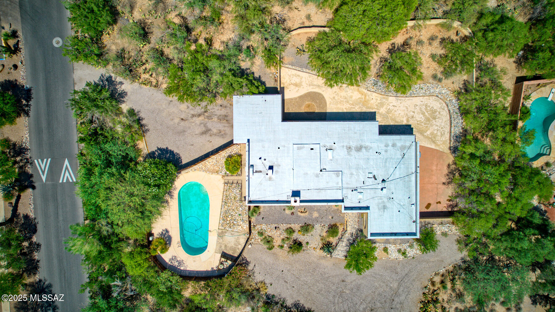 4801 E Camino De Los Olivos